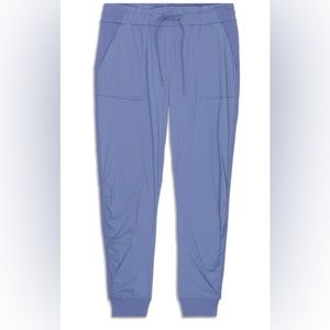 lululemon Beyond the Studio Jogger | Water Drop | Size 6